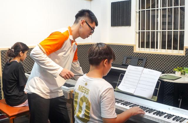 Ươm Mầm Tài Năng Âm Nhạc Từ Những Nốt Đầu Tiên